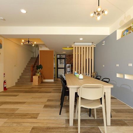 Colorful Balloons Homestay 馬公市 エクステリア 写真