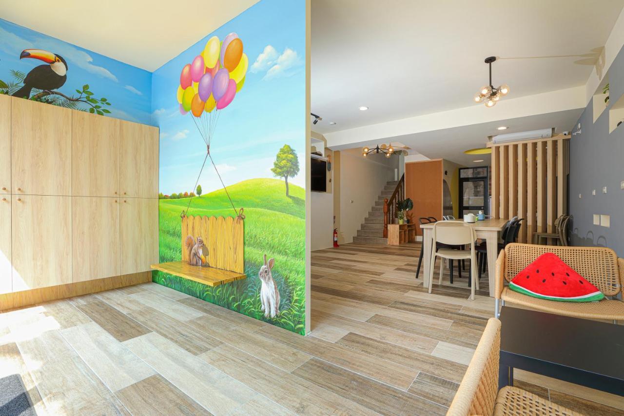 Colorful Balloons Homestay 馬公市 エクステリア 写真
