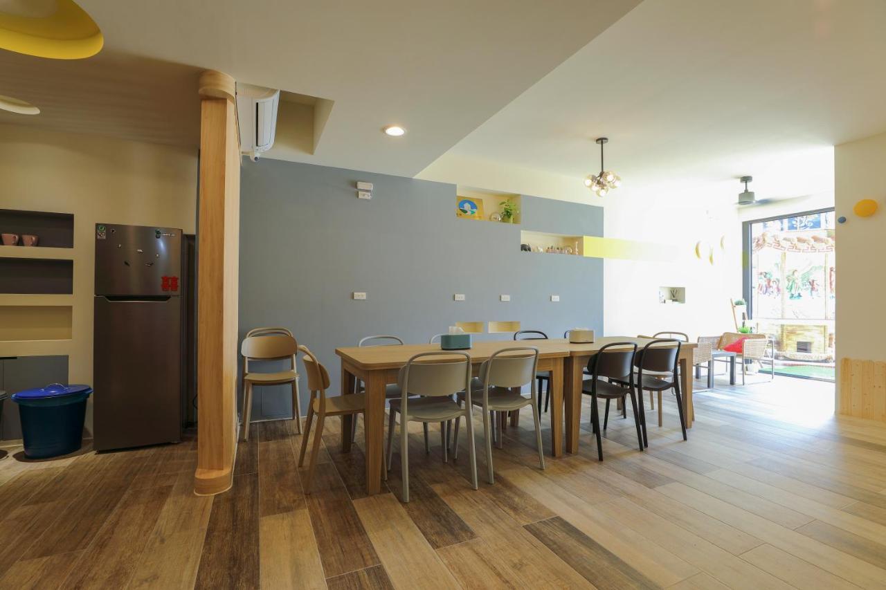 Colorful Balloons Homestay 馬公市 エクステリア 写真